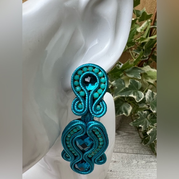 Elegant Light Blue Gown Earrings - Wedding Earrings - Special Occasion Earrings - Picture 7 of 8